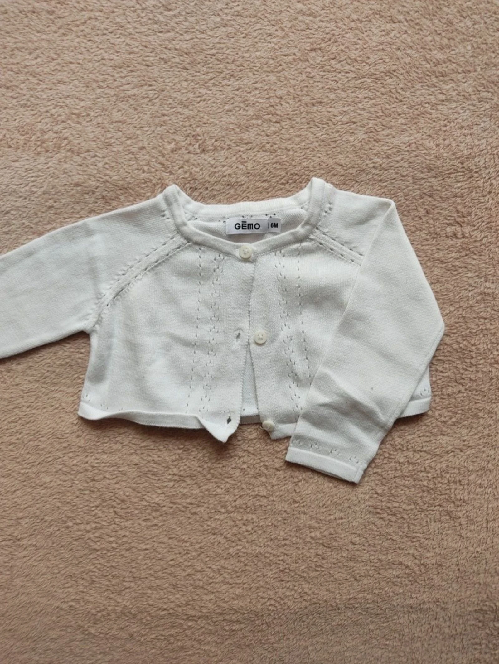 🤍 Boléro blanc ajouré Gémo - Taille 6 mois - Parfait état